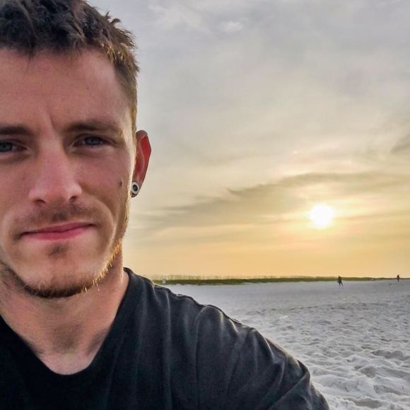 Meet your Posher, David - Picture 1 of 1